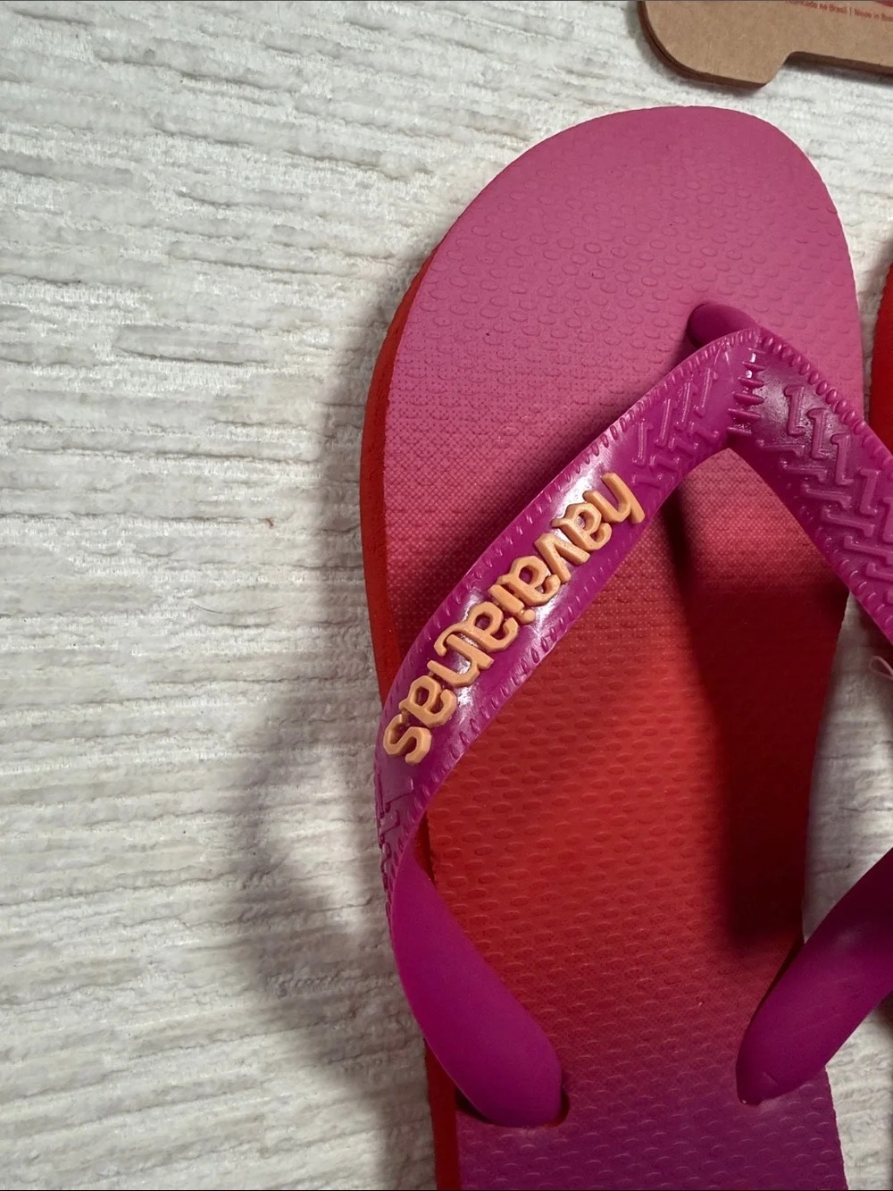 Havaianas Blood Orange Flip Flops NWT